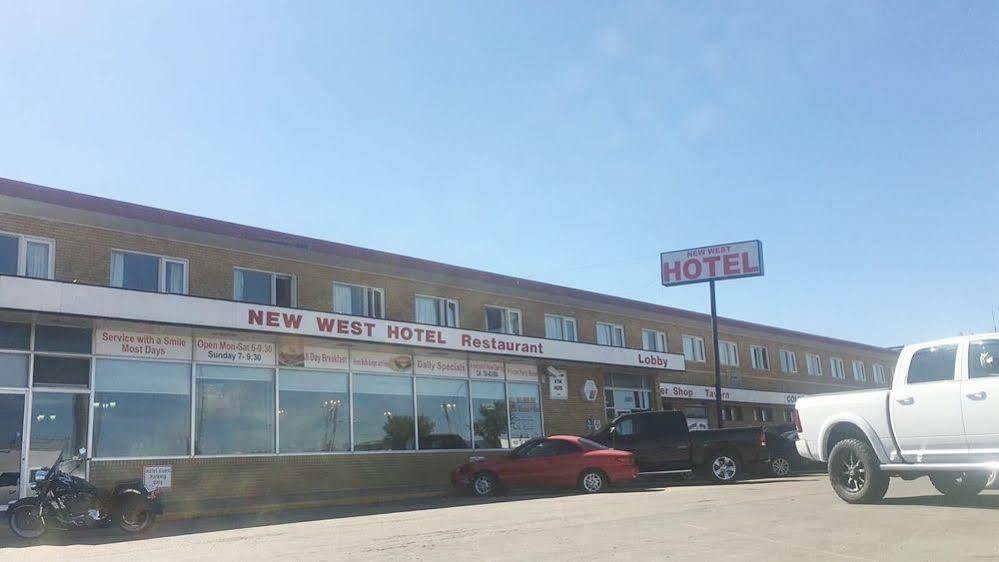 Ramada By Wyndham West Edmonton Hotel & Suites Extérieur photo